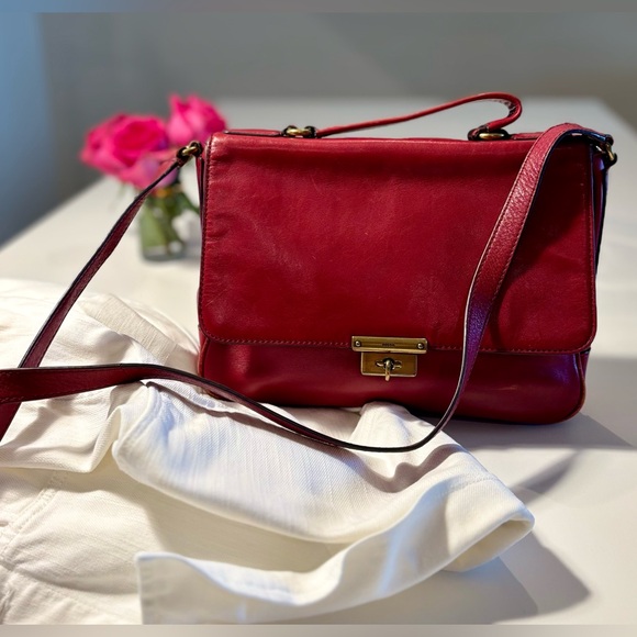 Fossil Handbags - Fossil Red Leather Crossbody • Gold Turn‑Lock • Top Handle